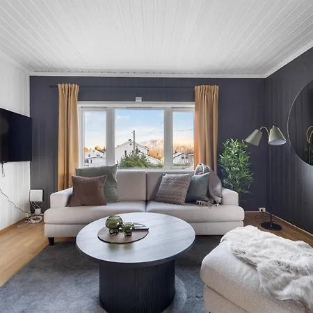 And Modern House In Friendly Neighborhood شقة ترومسو